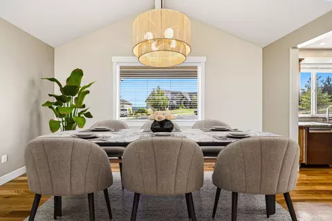 Dining - 1875 SW Barclay Ridge Dr, Pullman, WA 99163 photo 1 of 2