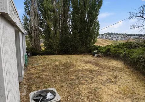 Exterior - 203-205 NW Ann St, Pullman, WA 99163 photo 3 of 3
