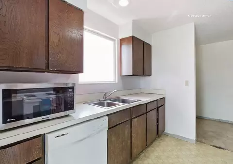 Kitchen - 203-205 NW Ann St, Pullman, WA 99163 photo 4 of 5