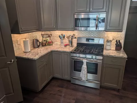 Kitchen - 3802 Cook Ln, Pasco, WA 99301 photo 4 of 4