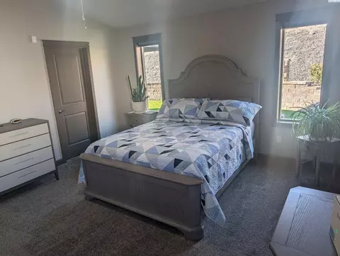 Bedroom - 3802 Cook Ln, Pasco, WA 99301 photo 1 of 4