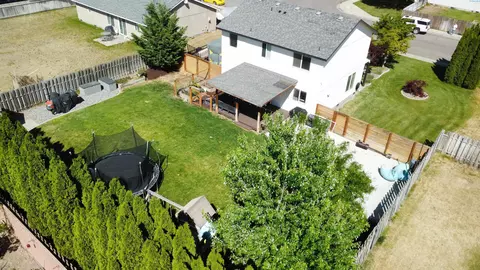 View/Area - 6112 Westminster Ln, Pasco, WA 99301 photo 2 of 4