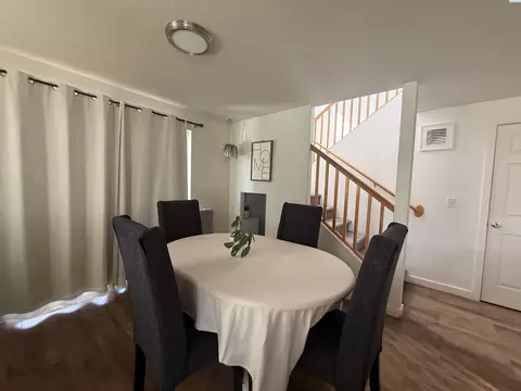 Dining - 6112 Westminster Ln, Pasco, WA 99301 photo 1 of 1