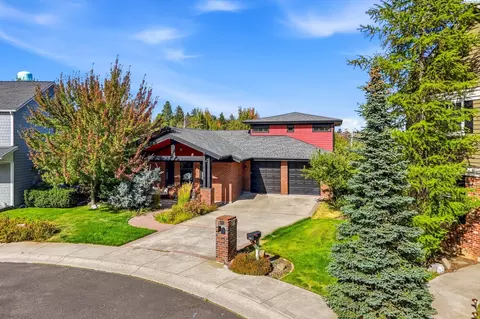 Exterior - 620 SEdge Knoll Dr, Pullman, WA 99163 photo 7 of 9