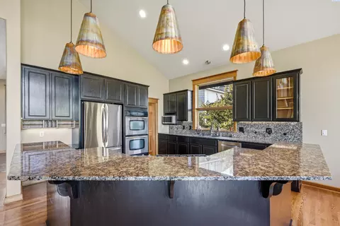 Kitchen - 620 SEdge Knoll Dr, Pullman, WA 99163 photo 1 of 3