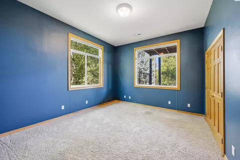 Bedroom - 620 SEdge Knoll Dr, Pullman, WA 99163 photo 3 of 7