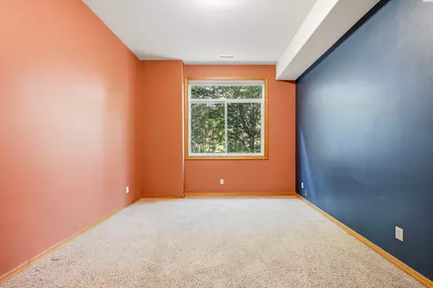 Bedroom - 620 SEdge Knoll Dr, Pullman, WA 99163 photo 5 of 7