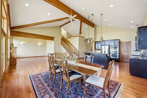 Dining - 620 SEdge Knoll Dr, Pullman, WA 99163 photo 1 of 2