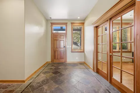 Entry Way - 620 SEdge Knoll Dr, Pullman, WA 99163 photo 1 of 3