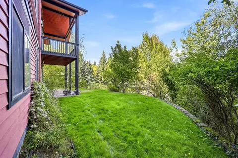 Exterior - 620 SEdge Knoll Dr, Pullman, WA 99163 photo 6 of 9
