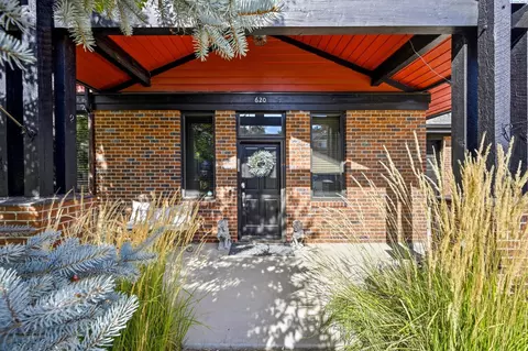 Exterior - 620 SEdge Knoll Dr, Pullman, WA 99163 photo 3 of 9
