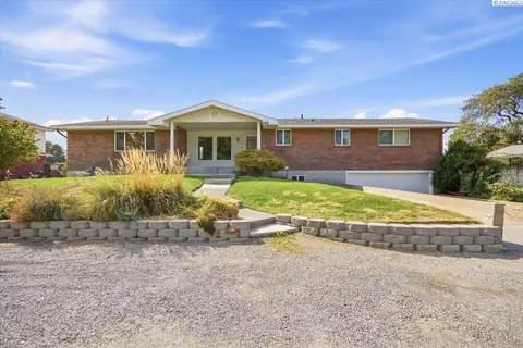 2610 S Fruitland, Kennewick, WA 99337