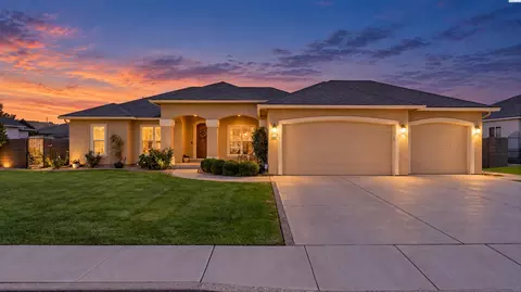 1352 Gala Way, Richland, WA 99352