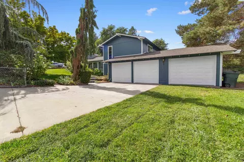 2017 Sheridan Pl, Richland, WA 99352