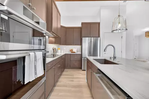 Kitchen - 5519 Redtail Dr, Pasco, WA 99301 photo 7 of 8