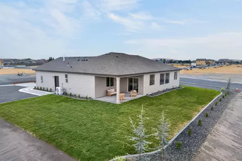 Exterior - 5519 Redtail Dr, Pasco, WA 99301 photo 6 of 7
