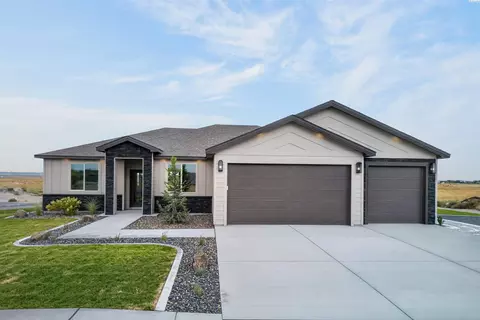 Exterior - 5519 Redtail Dr, Pasco, WA 99301 photo 2 of 7