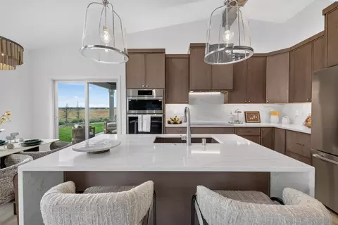 Kitchen - 5519 Redtail Dr, Pasco, WA 99301 photo 2 of 8
