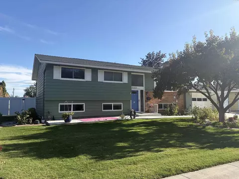 1441 Arbor St, Richland, WA 99352