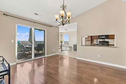 Dining - 4515 Tusayan Dr, Pasco, WA 99301 photo 3 of 3