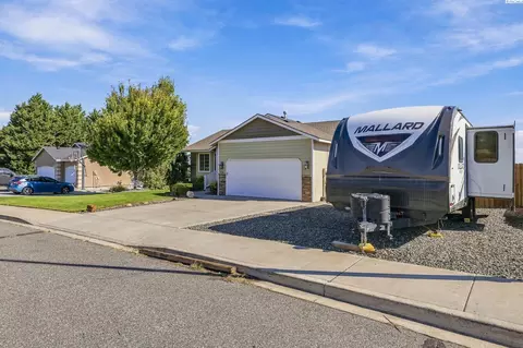 Exterior - 4515 Tusayan Dr, Pasco, WA 99301 photo 4 of 5