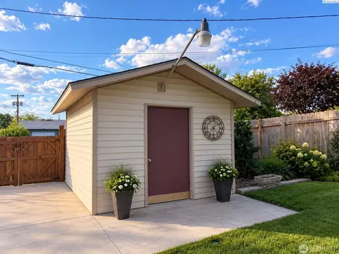 Other - 808 E Oak St, Othello, WA 99344 photo 2 of 7