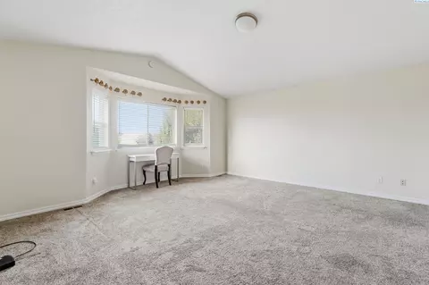 Living - 813 N Douglas Ct, Pasco, WA 99301 photo 6 of 6