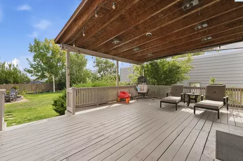 Exterior - 813 N Douglas Ct, Pasco, WA 99301 photo 6 of 10