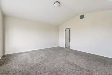 Bedroom - 813 N Douglas Ct, Pasco, WA 99301 photo 4 of 4