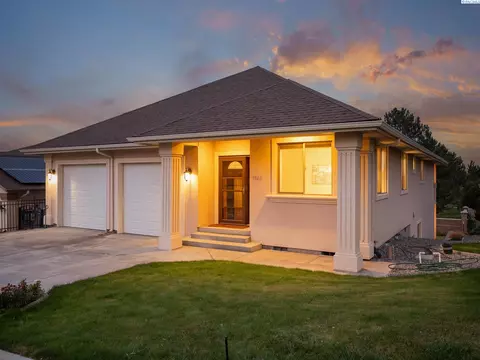 1942 Sky Meadow Ave, Richland, WA 99352