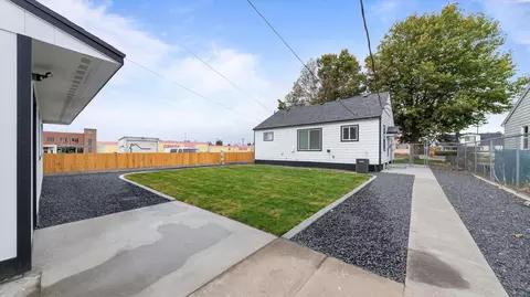 Exterior - 115 N 8th Ave, Pasco, WA 99301 photo 3 of 3