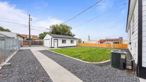 Exterior - 115 N 8th Ave, Pasco, WA 99301 photo 2 of 3