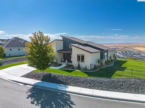 7095 W 23rd Ave, Kennewick, WA 99338