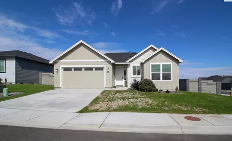 7788 Cardinal Peak St, West Richland, WA 99353