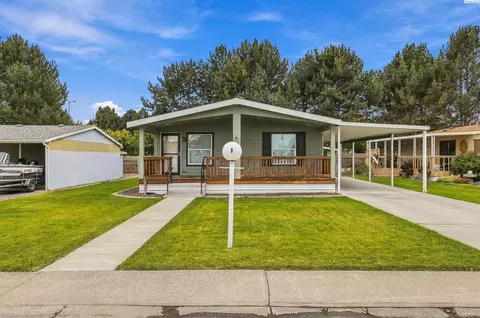 312 S Columbia Center Blvd #B, Kennewick, WA 99336