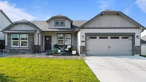 7315 W 25th Ave, Kennewick, WA 99338