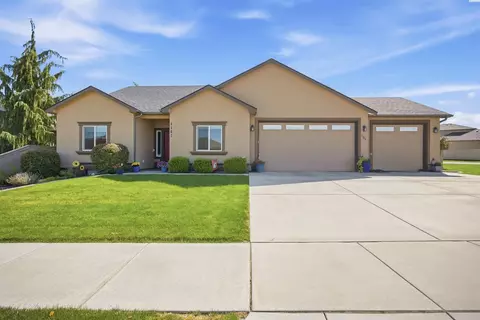 1162 N Oklahoma Pl, Kennewick, WA 99336