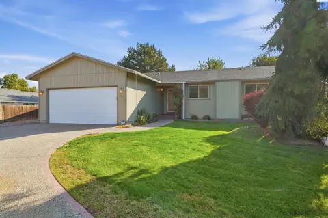 306 N Montana Ct, Kennewick, WA 99336