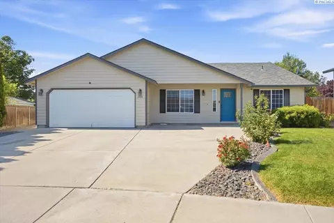 4910 S Washington Pl, Kennewick, WA 99337