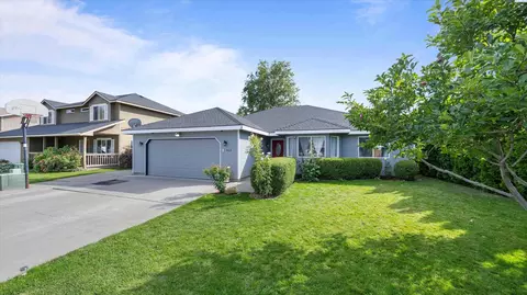 4613 W Grand Ronde Ave, Kennewick, WA 99336