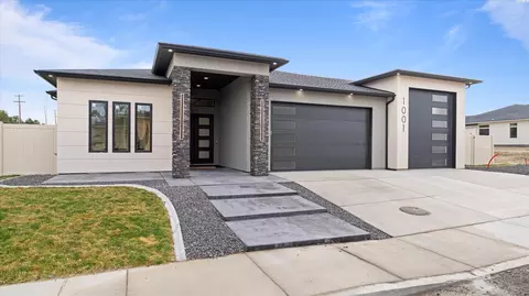 1001 S Florida Pl, Kennewick, WA 99336