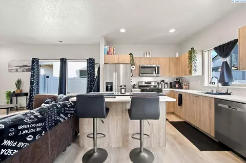 Kitchen - 2809 66th Pl, Pasco, WA 99301 photo 1 of 4
