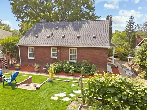 Exterior - 620 SE High St, Pullman, WA 99163 photo 7 of 10