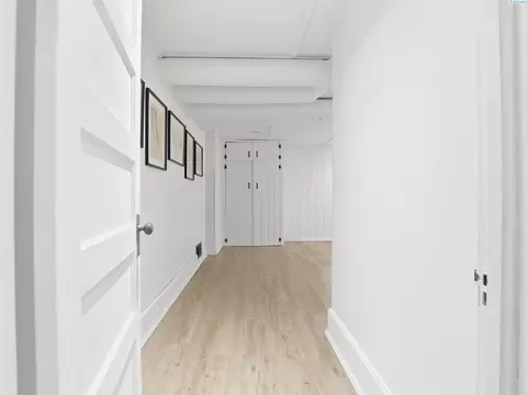 Entry Way - 620 SE High St, Pullman, WA 99163 photo 5 of 5