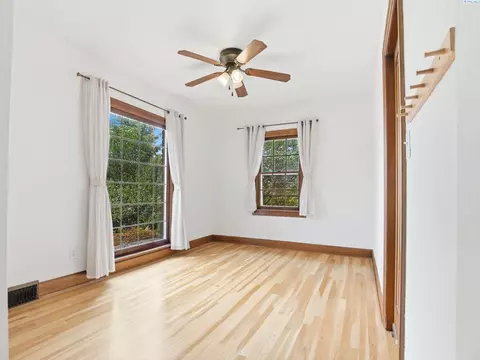 Bedroom - 620 SE High St, Pullman, WA 99163 photo 1 of 6