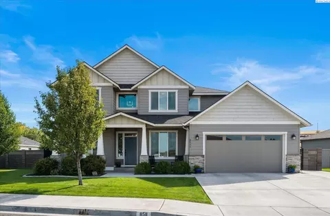 8511 W 12th Ave, Kennewick, WA 99338