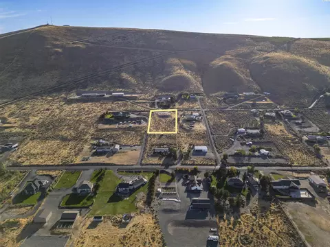 57691 N 339 Pr NE, Benton City, WA 99320