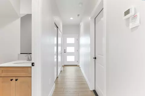 Entry Way - 5904 Redtail Dr, Pasco, WA 99301 photo 1 of 2