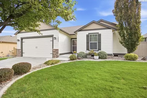 1527 S Jefferson St, Kennewick, WA 99338