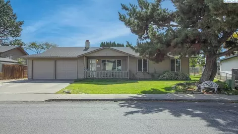 2509 W Grand Ronde Pl, Kennewick, WA 99336